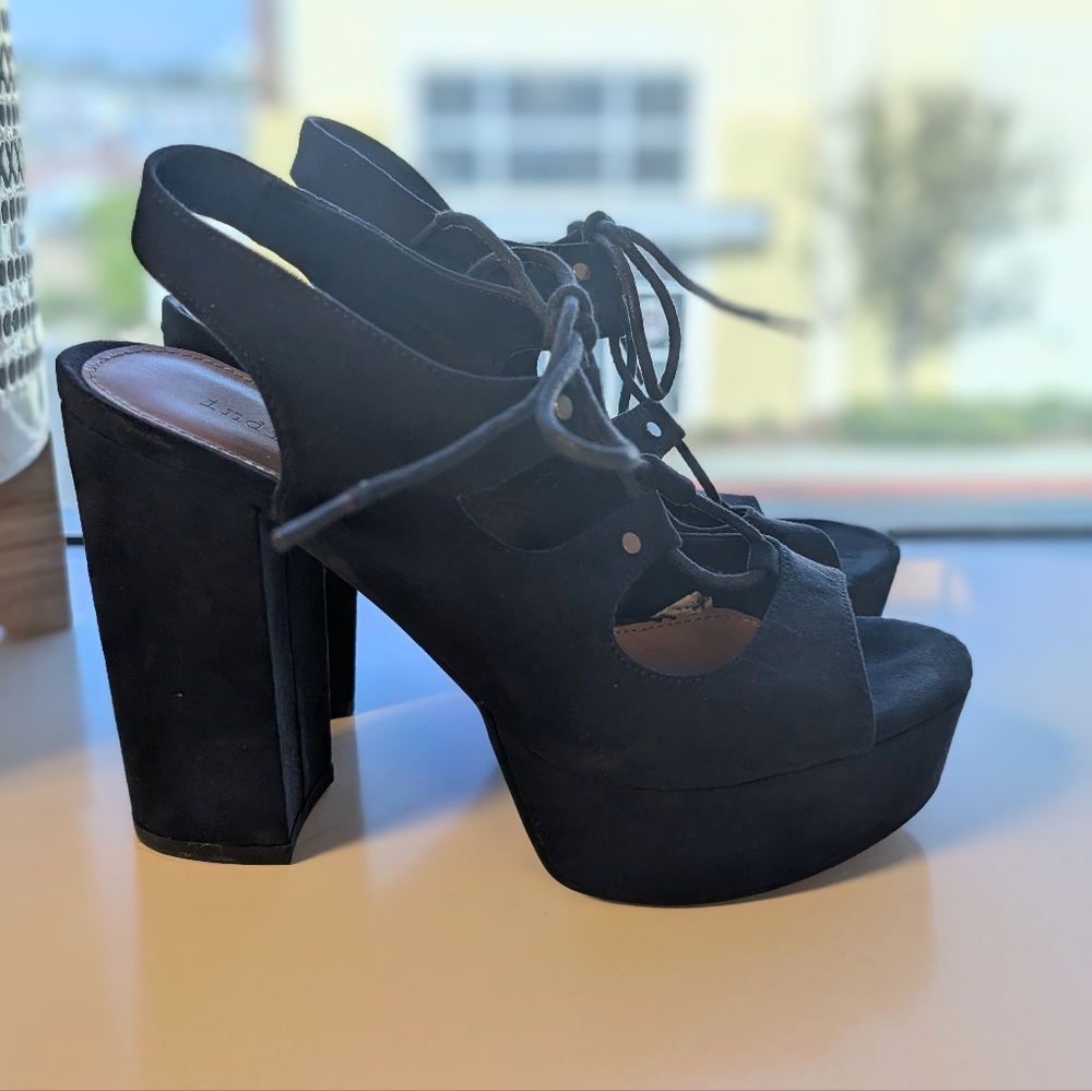 Indigo Rd Navy Lace-Up Platforms - Picture 2 of 8